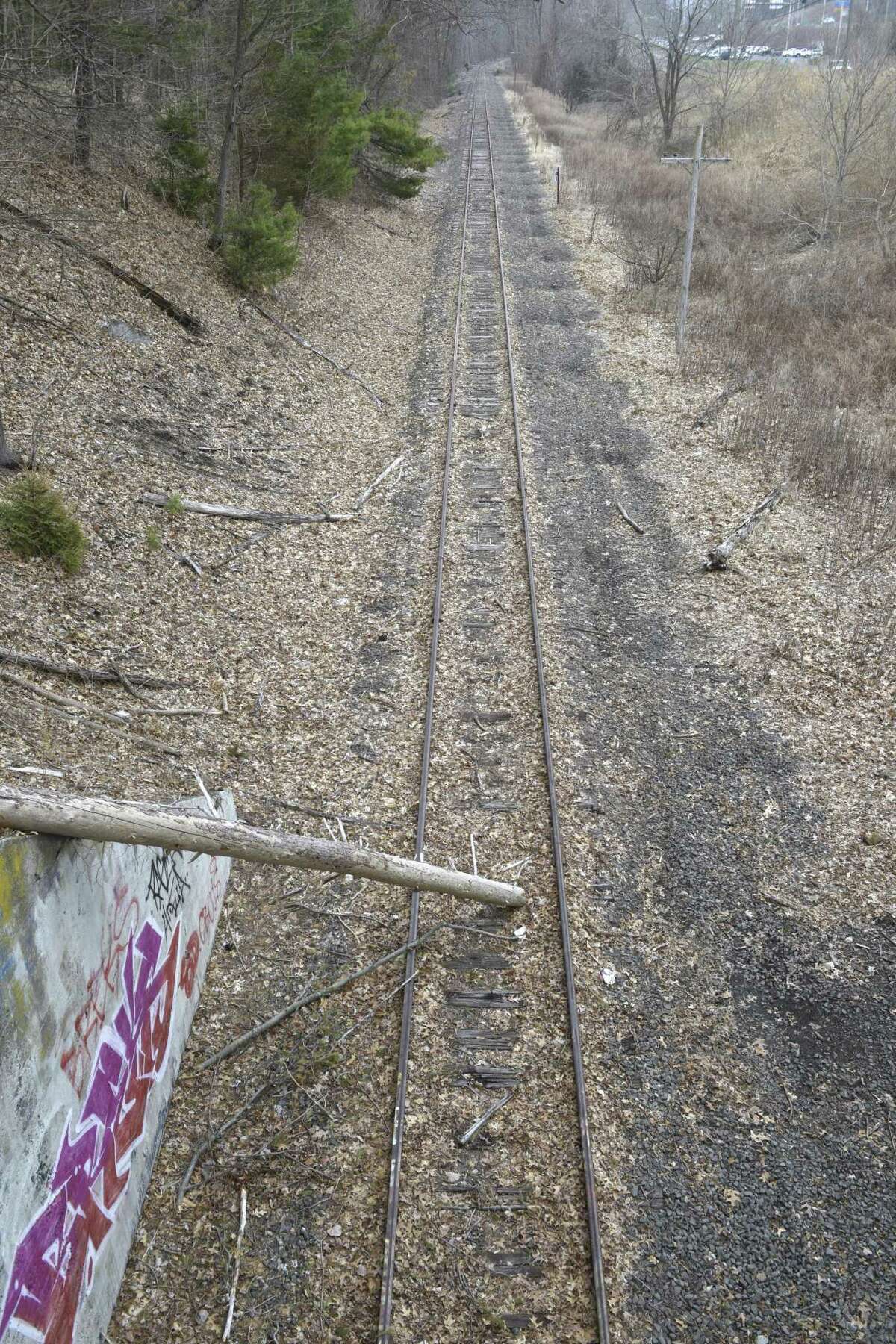 Danbury looks for faster train to New York City