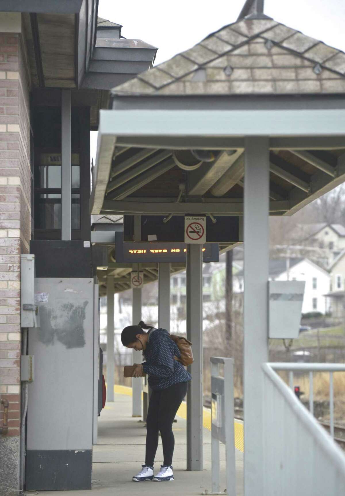 Danbury looks for faster train to New York City
