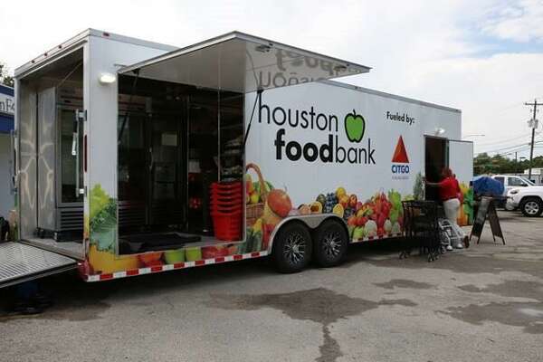 New Mobile Food Pantry Serves Houston S Harvey Affected Residents