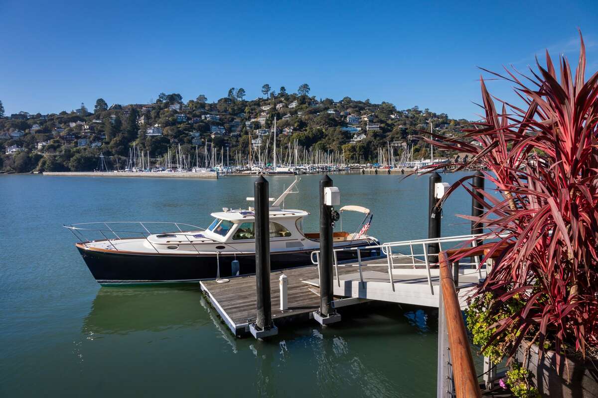 Yachtinspired home on Bay Area's exclusive Corinthian Island asks 16