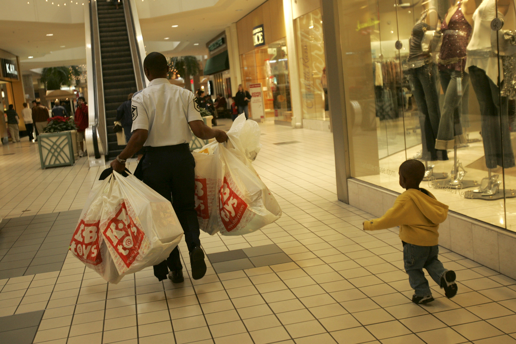 H&m shop ingram mall