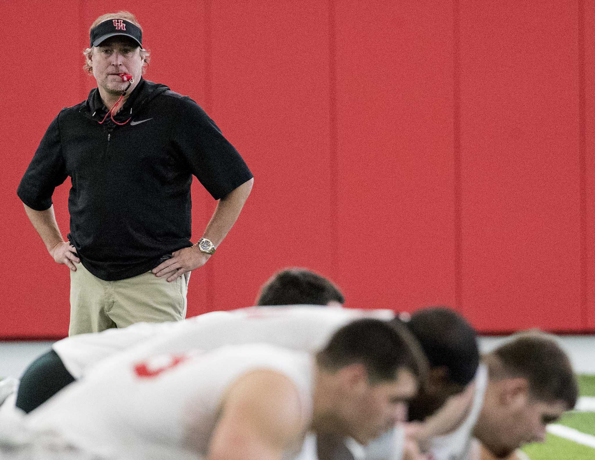 Dana Holgorsen running a tight-lipped ship at UH