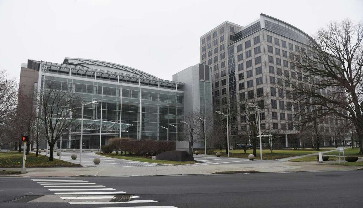 UBS job losses persist in Connecticut