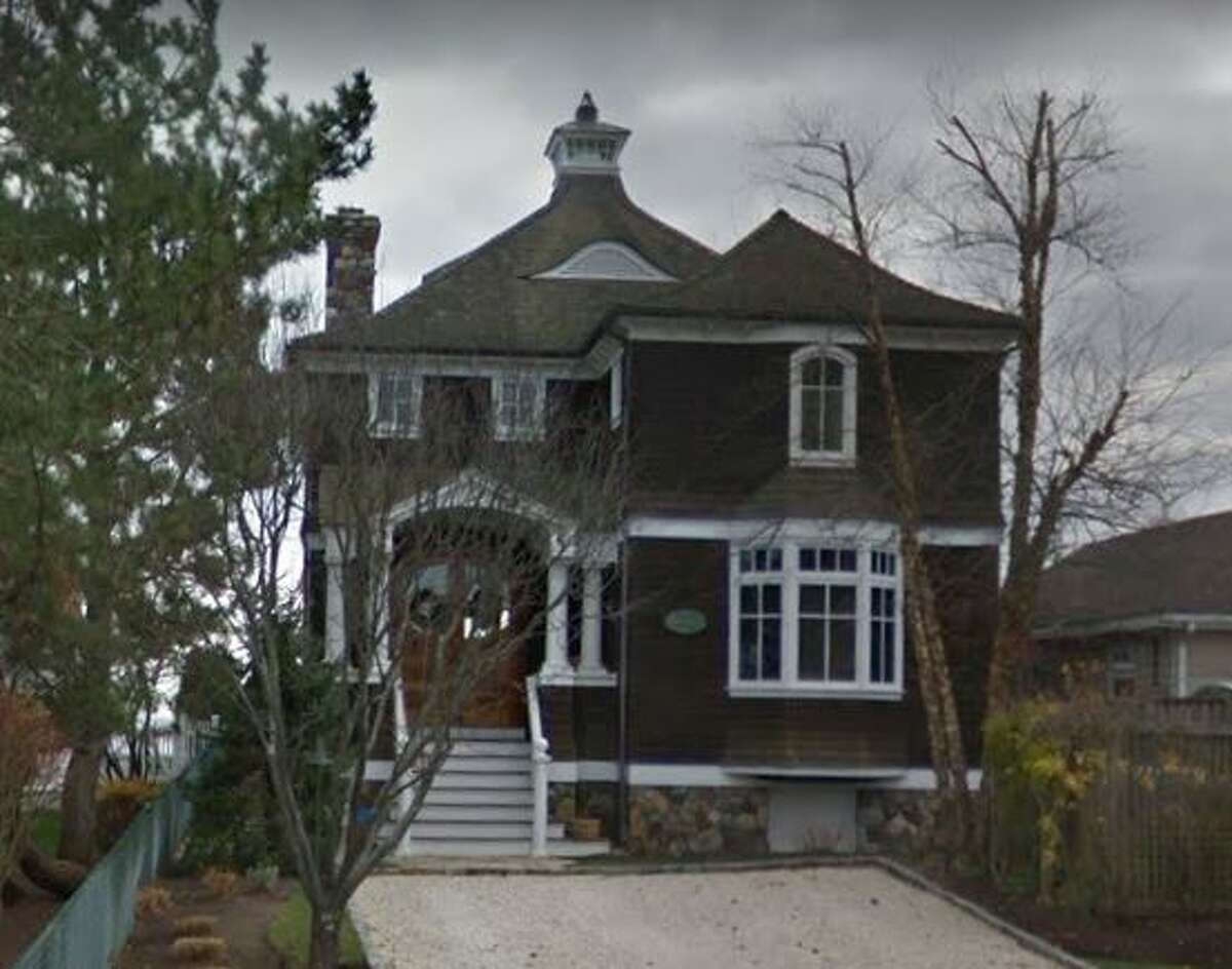 Fairfield beach house sells for 1.3M