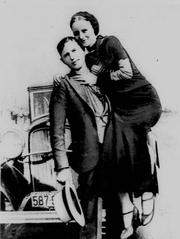 This Is An Undated Photo Of Clyde Barrow And Bonnie Parker Who Spent Some Of This Is An Undated Photo Of Clyde Barrow And Bonnie Parker Who Spent Some Of