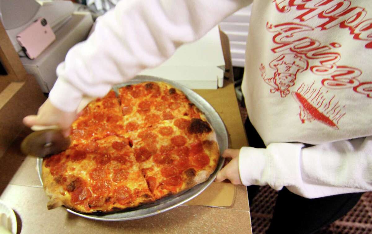Barstool Sports pizza review puts Zuppardi’s Apizza in national spotlight
