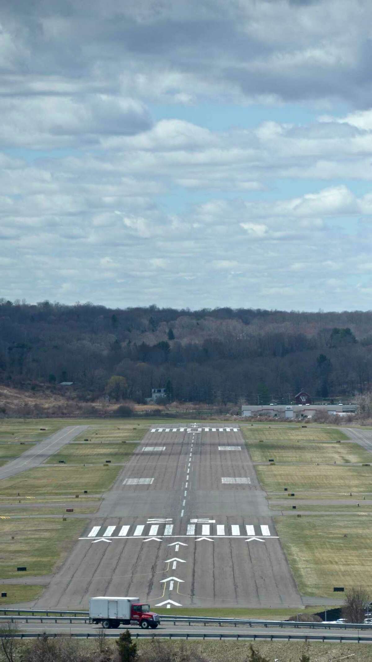Drones pose safety issues at Danbury, Sikorsky airports