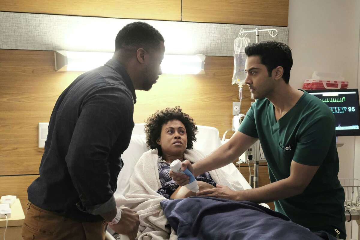 THE RESIDENT: L-R: Guest star Kamal Bolden, guest star Vinessa Antoine and Manish Dayal in the "Black Cloud" episode of THE RESIDENT airing Monday, April 15 (8:00-9:00 PM ET/PT) on FOX. ©2019 Fox Media LLC Cr: Guy D'Alema/FOX.