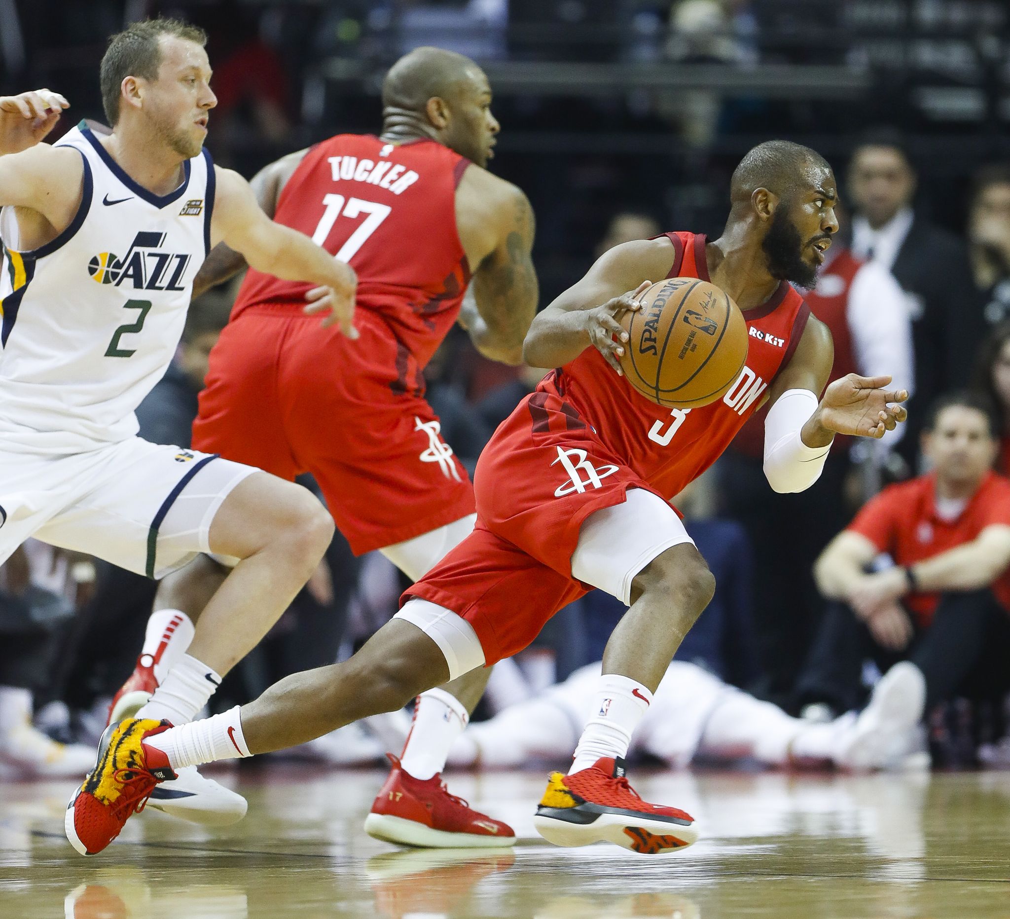 Chris paul shoes rockets store