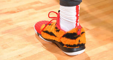 chris paul sneakers