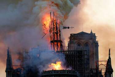 Trump Suggests Water Tankers For Notre Dame Fire But French Say Air Drops Unsuitable