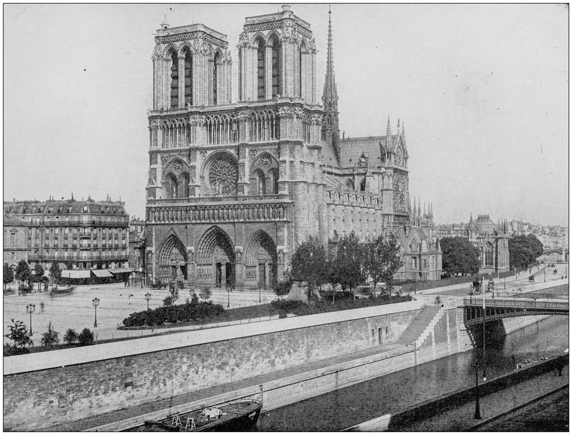Historical images of the Notre Dame Cathedral in Paris 