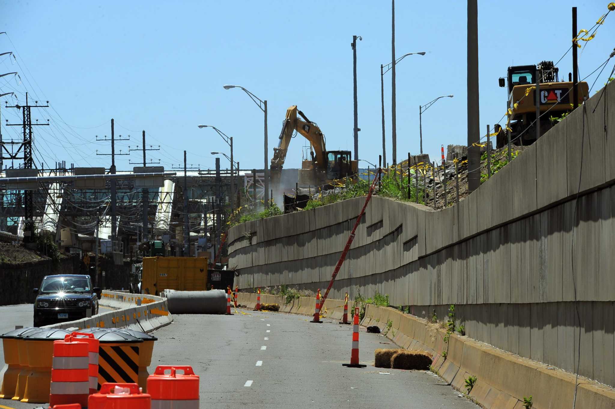 Metro North Railroad Repairs Signal Long Summer Train Rides