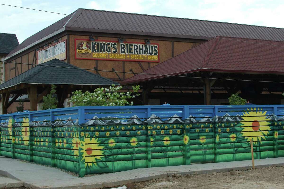 Coming to League City Popular restaurant with German brews, food