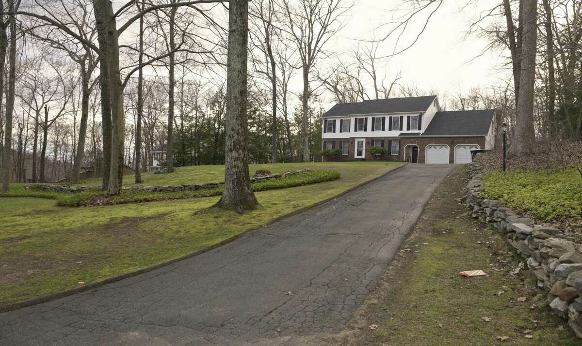 New Fairfield couple dead in murdersuicide