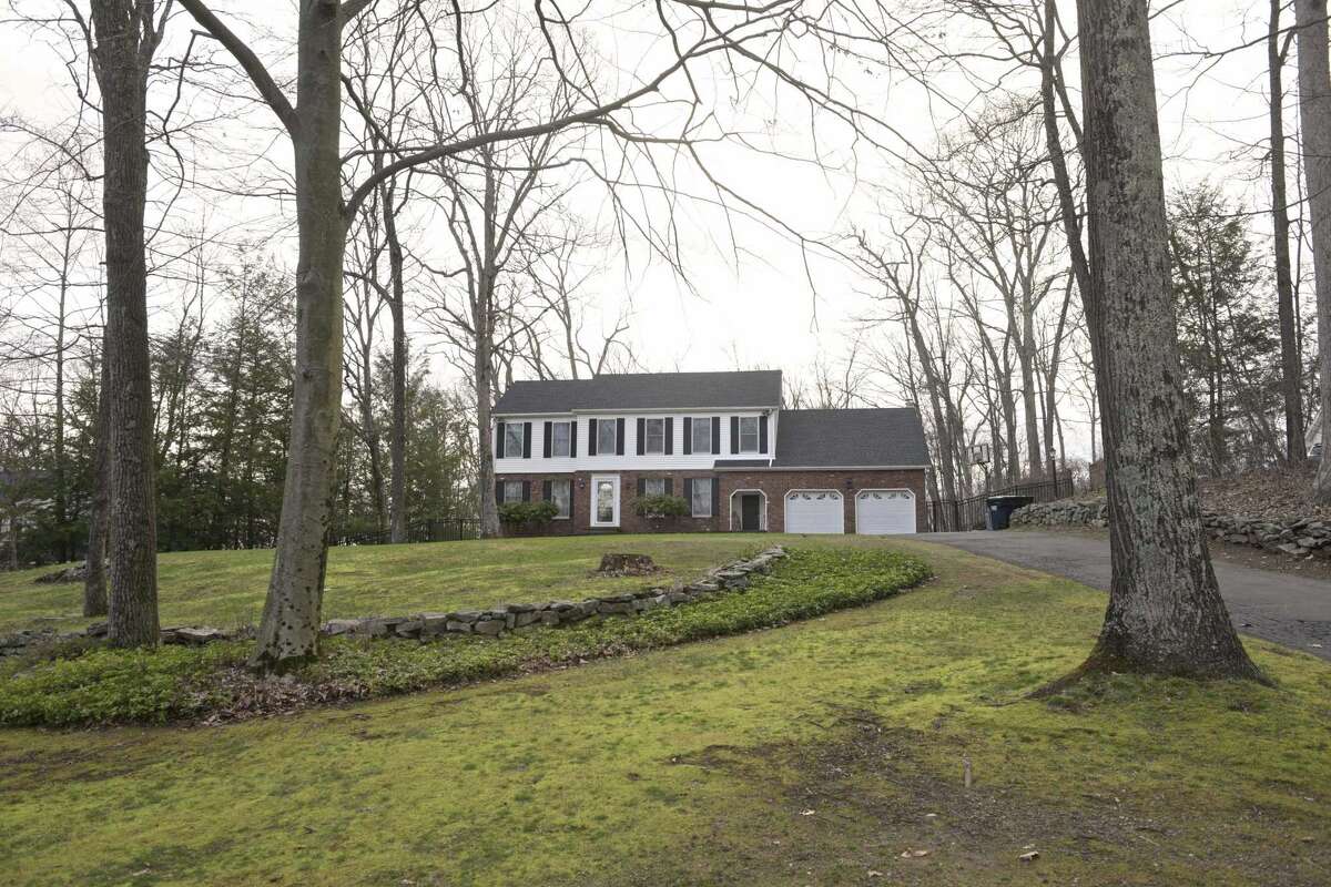 New Fairfield couple dead in murdersuicide