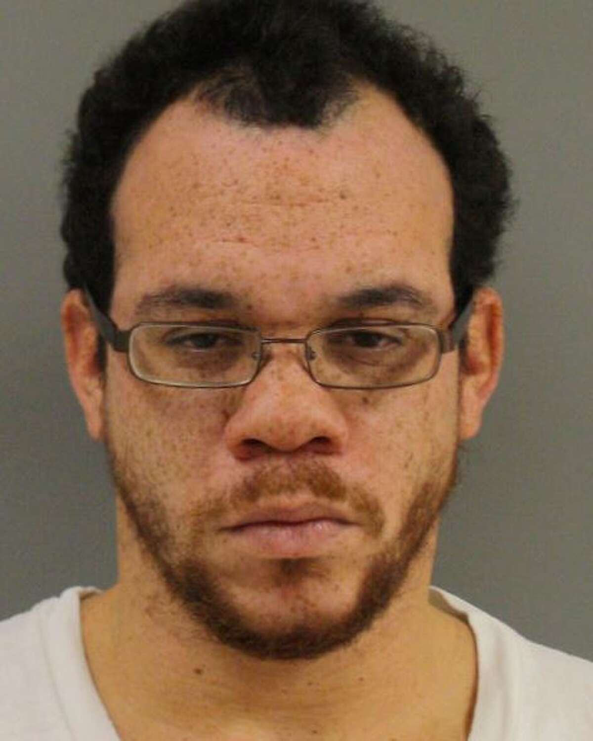 2 wanted by police for allegedly forcing kidnapping victims to snort