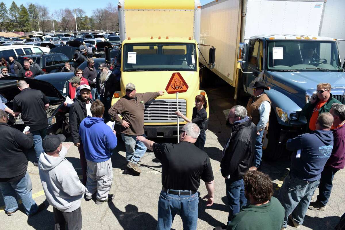 Photos State auctions off surplus vehicles in Albany