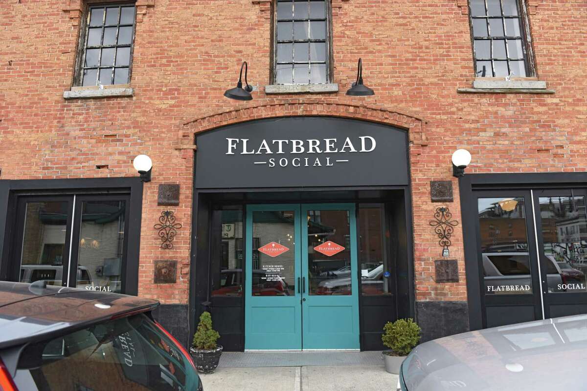 Restaurant Review Flatbread Social In Saratoga