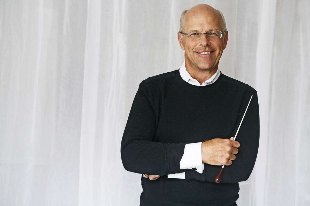 Conductor Michael Krajewski is back for the Houston Symphony’s Very Merry Pops concerts.