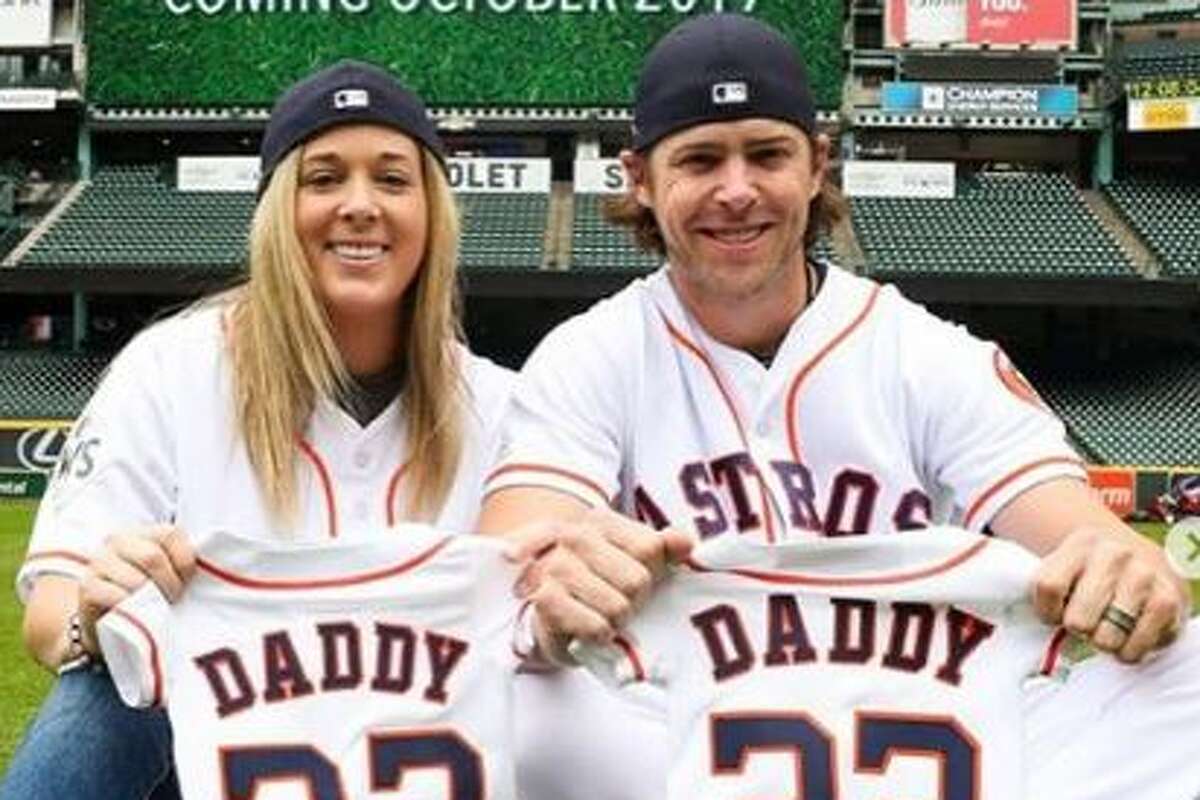 Twins on the way for Astros' Josh Reddick and his wife