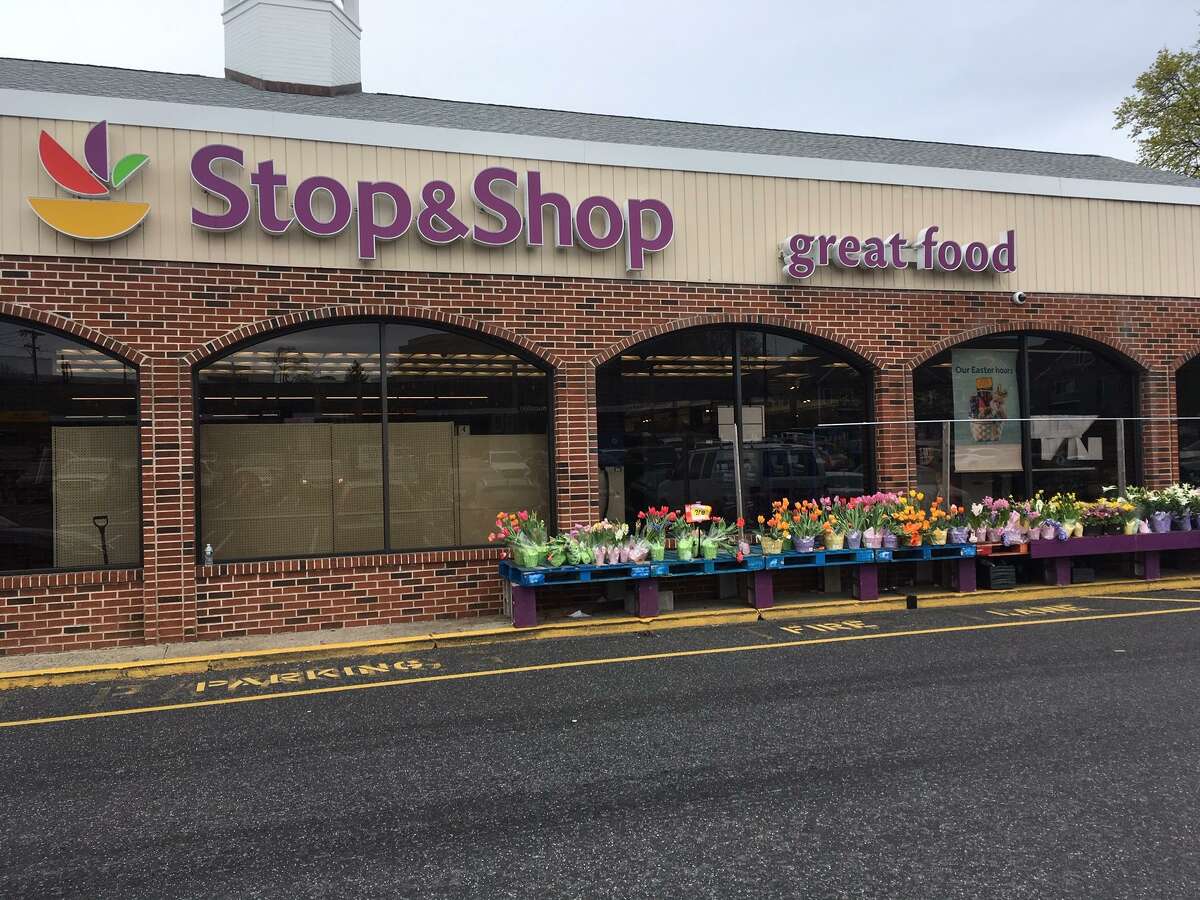 Stop & Shop workers, customers happy to return