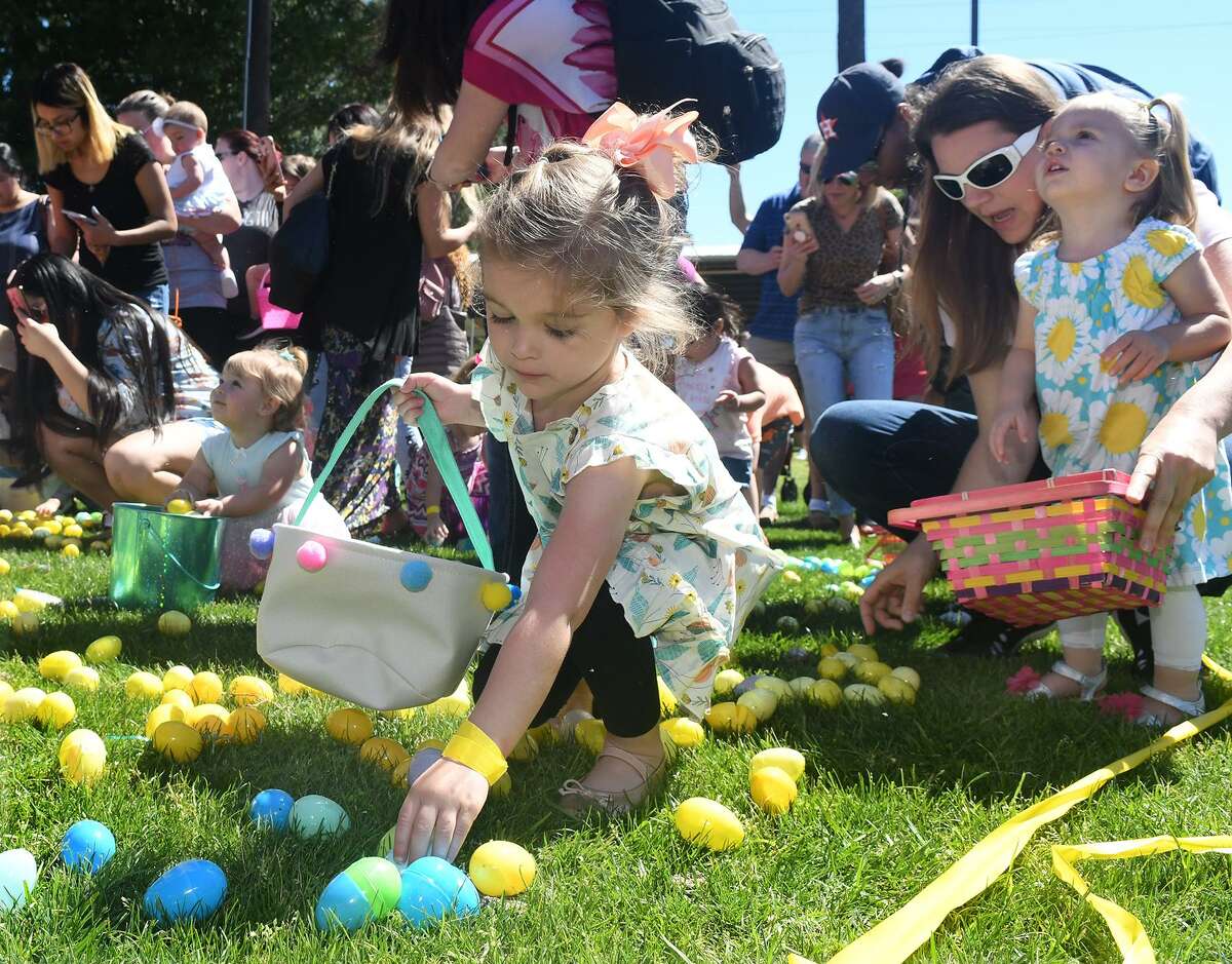 Churches Drop Easter Treats From Helicopters In Northwest Houston