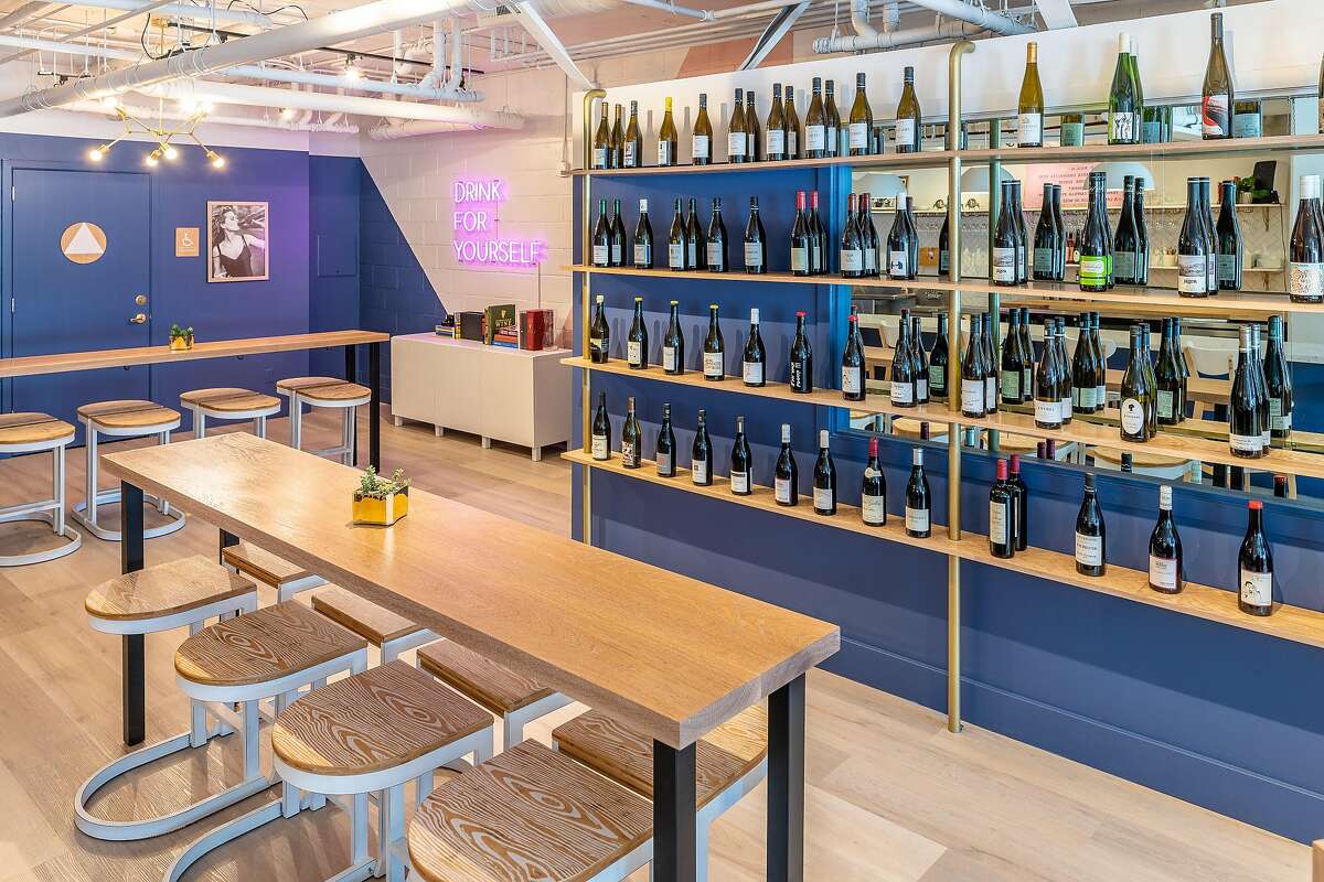 Decant SF is a new wine bar, wine shop and "social learning space" in SoMa. Co-owners Cara Patricia and Simi Grewal say their new business' motto is "Drink for yourself."