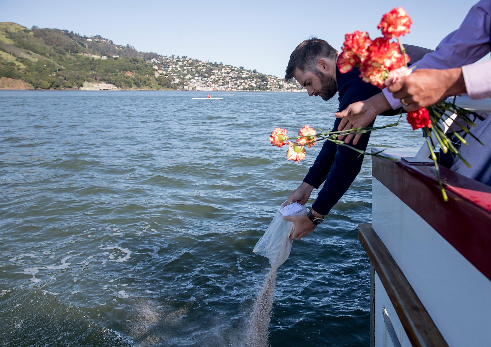 Scattering Ashes At Sea Long Beach Ca