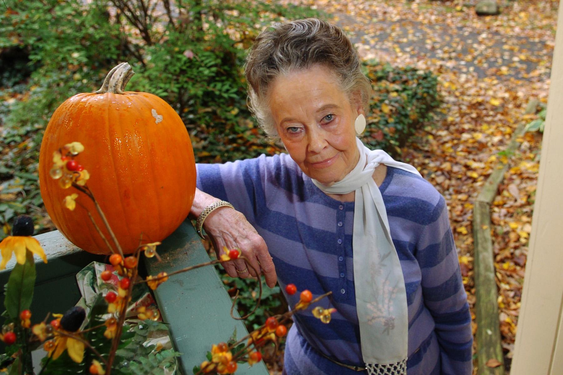 Funeral For Psychic Expert Lorraine Warren Set In Alleged Haunted