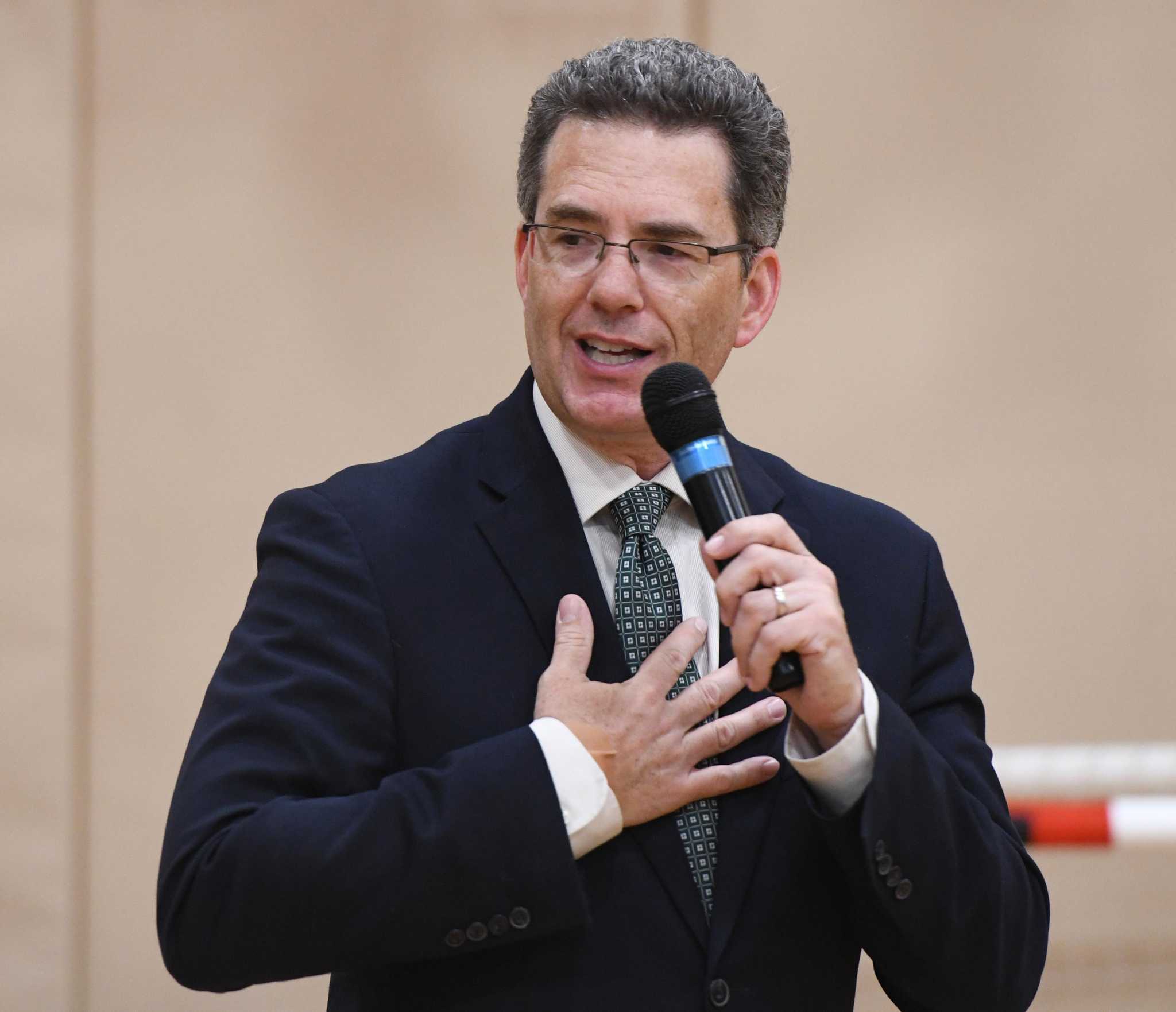 greenwich-s-riverside-school-principal-out-on-medical-leave