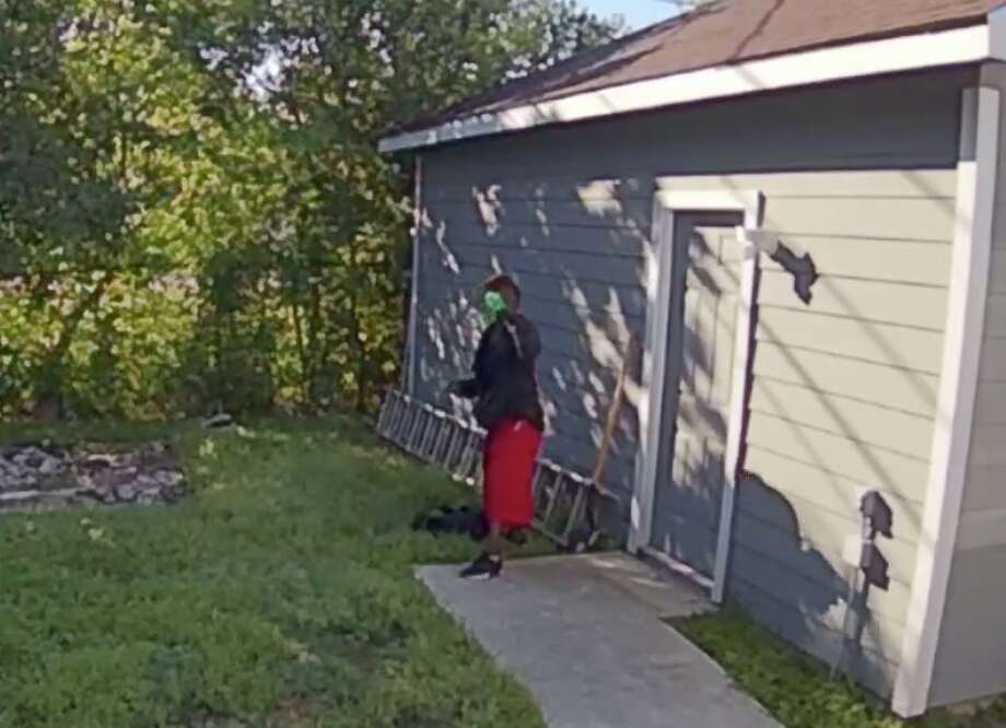 Caught On Video Suspect Takes A Water Break While Allegedly