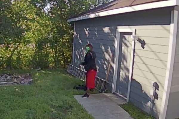 Caught On Video Suspect Takes A Water Break While Allegedly