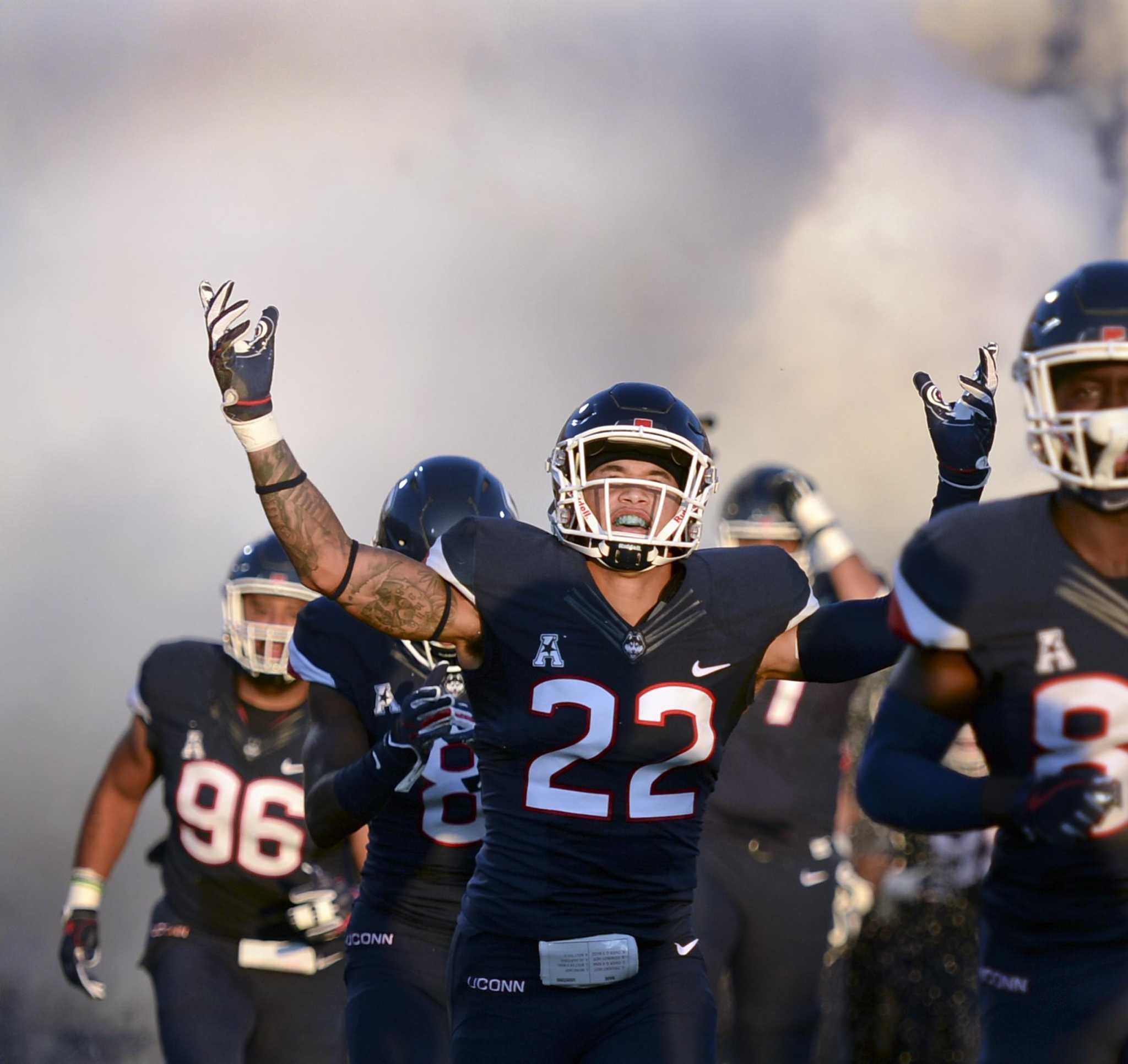 Jeff Jacobs Uconn Football Captain Eli Thomas Surviving And