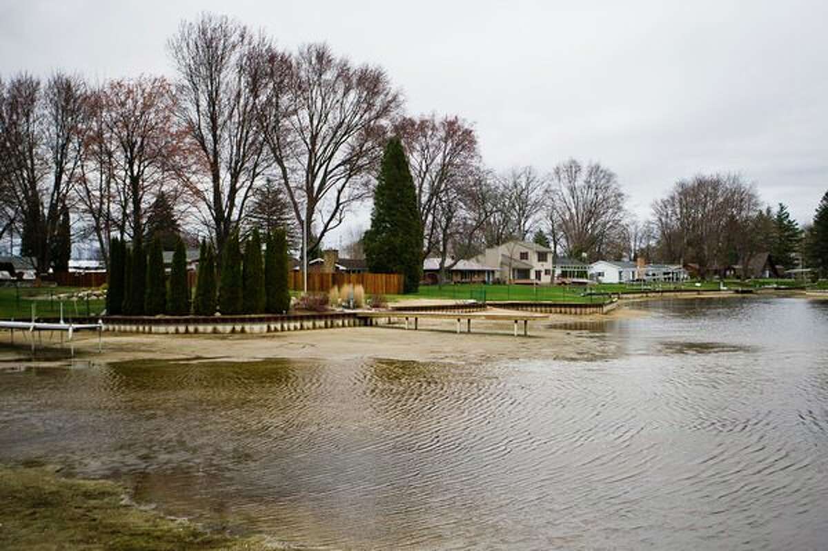 Wixom water Tentative deal reached on purchase of four dams