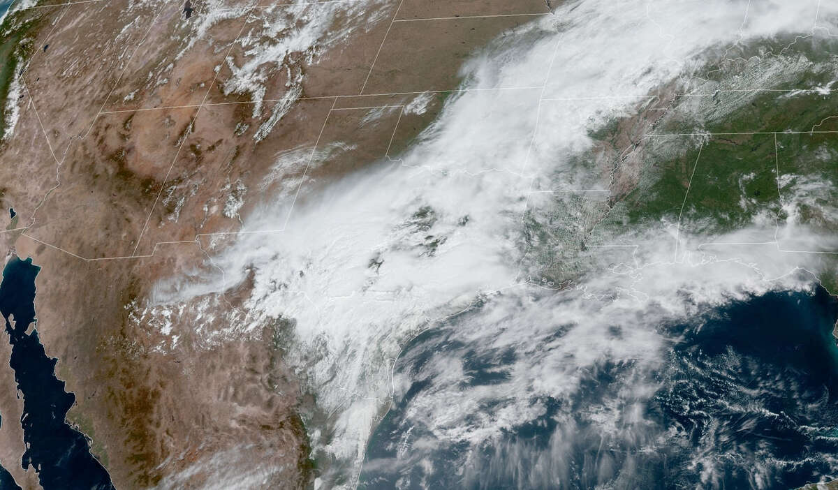 NWS: Quarter-sized hail reported near Kerrville, San ...