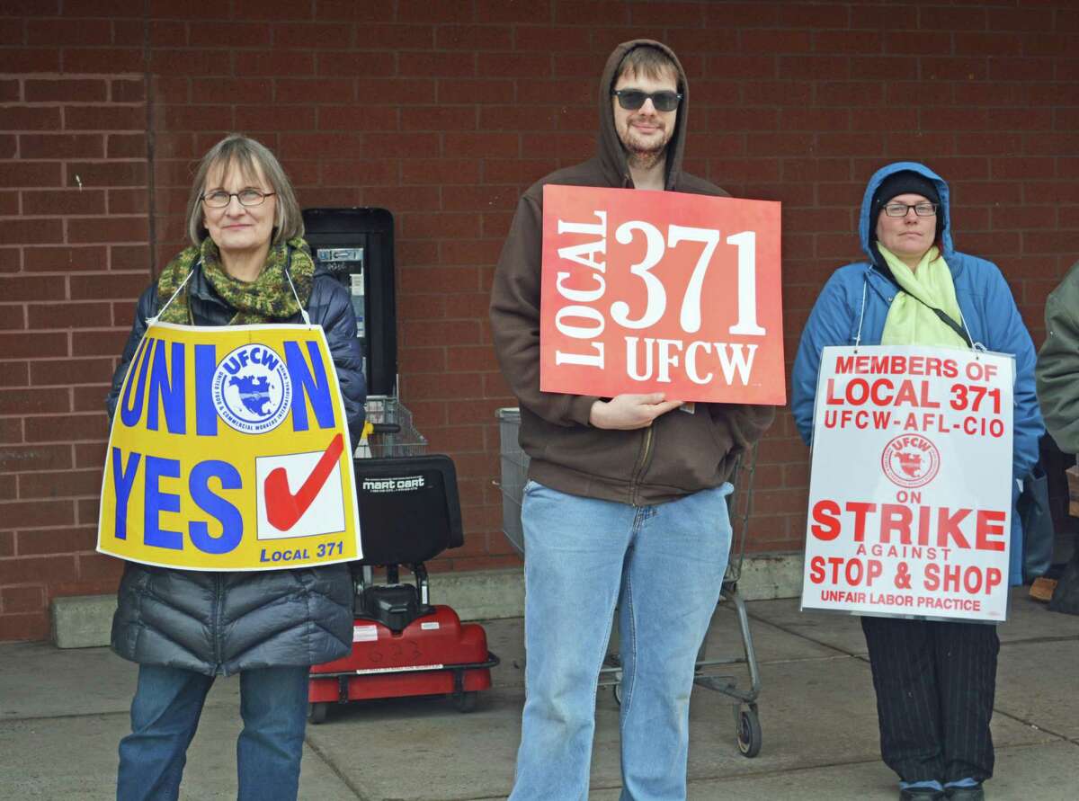 Stop & Shop workers in Middletown picket outside the grocery store during the 11-day union strike.