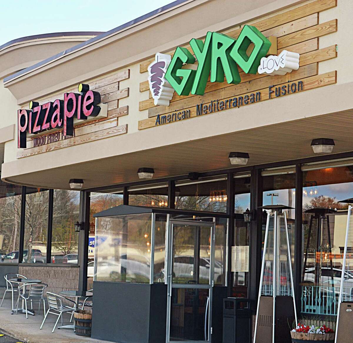 New Cromwell gyro restaurant focuses on authenticity