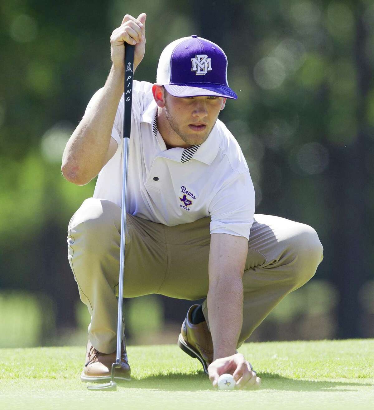 Terrin Anderson of Montgomery lines up a putt on the 18th green during the final round of the Region III-5A Boys Golf Championship at the Golf Club at La Torretta, Thursday, April 25, 2019, in Montgomery.