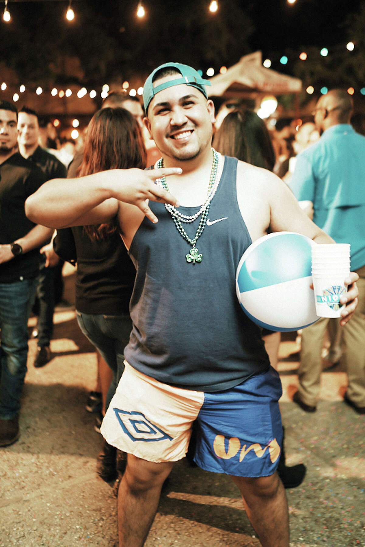 NIOSA got 'lit' as students packed La Villita for 'college night'