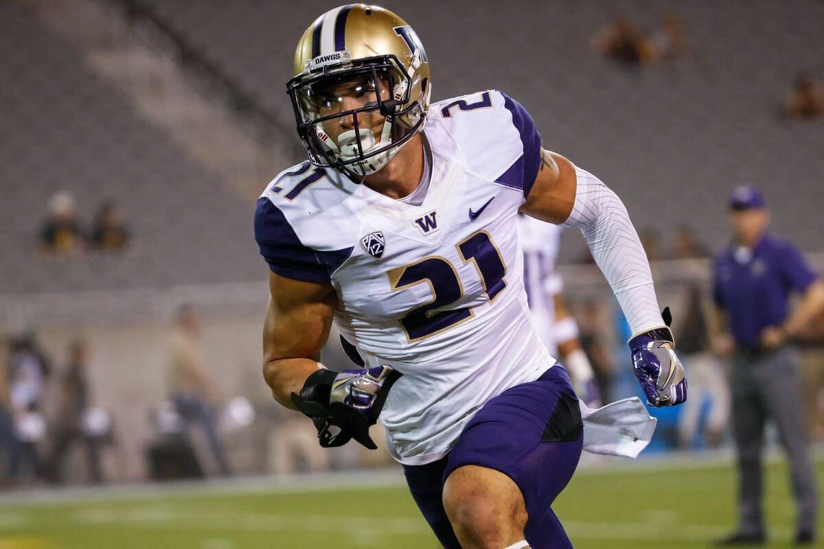 3. Who will replace Taylor Rapp and JoJo McIntosh at safety? During his three years as a Husky, Rapp established himself as a central part of the Dawgs' vaunted defense. When he was forced to miss the Rose Bowl with a hip flexor injury, it became very clear, very quickly, that there was a hole in the defensive backfield. Mind you, that was with Byron Murphy, Jordan Miller and McIntosh on the field – and all three are now in the NFL. One candidate is returning senior nickleback Myles Bryant. While not a true safety like Rapp, he has the experience and talent to be a leader in the secondary – but his terrific coverage abilities might see him take more reps at corner. 