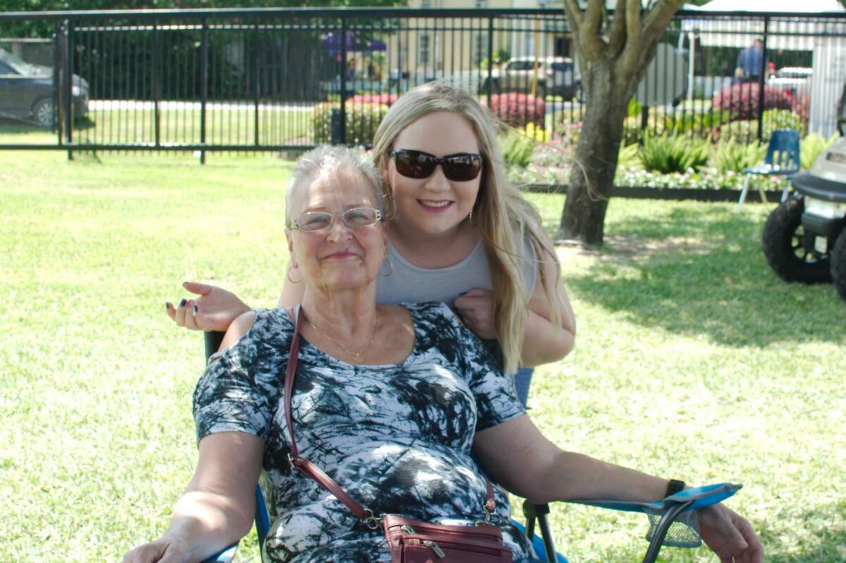 Vistors enjoy annual beach party at Sylvan Beach Fest