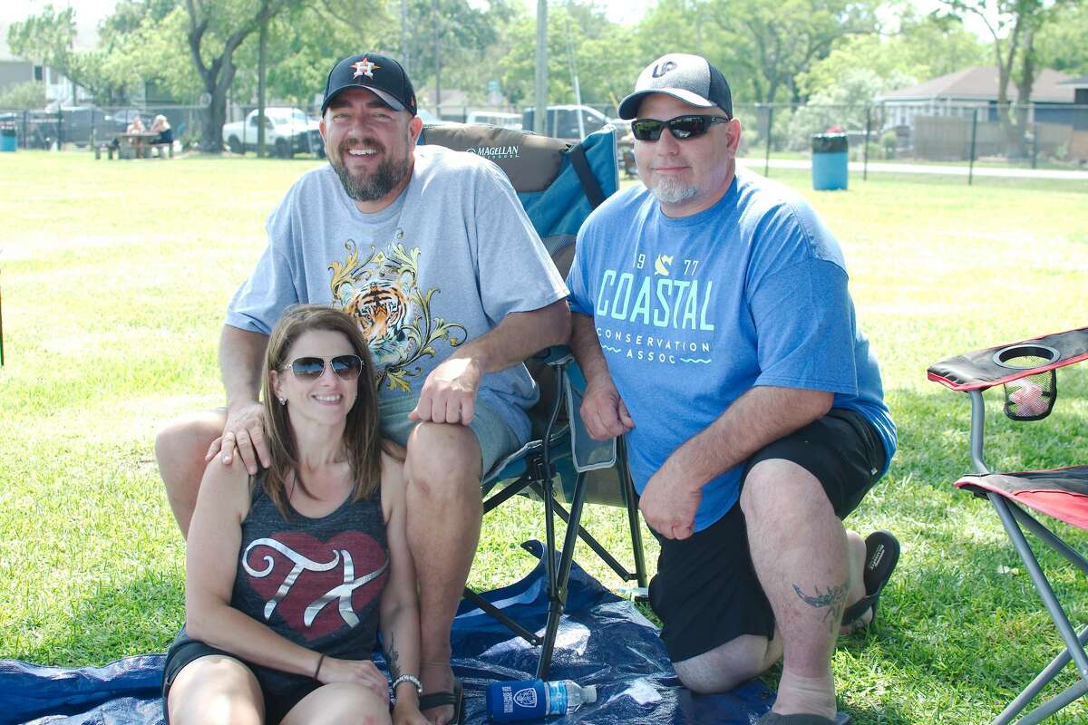 Vistors enjoy annual beach party at Sylvan Beach Fest