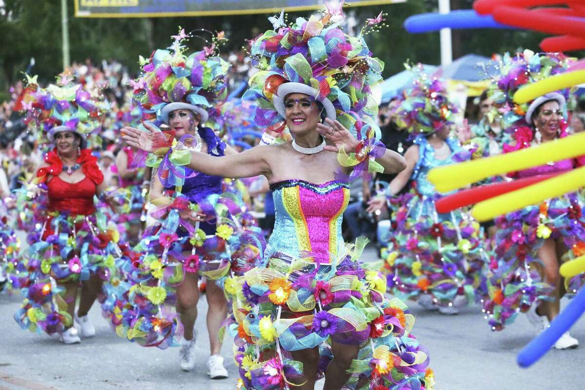 Fiesta Flambeau parade dazzles San Antonio