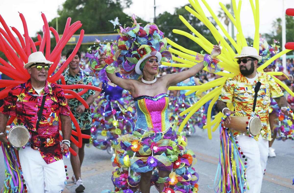 Fiesta Flambeau parade dazzles San Antonio