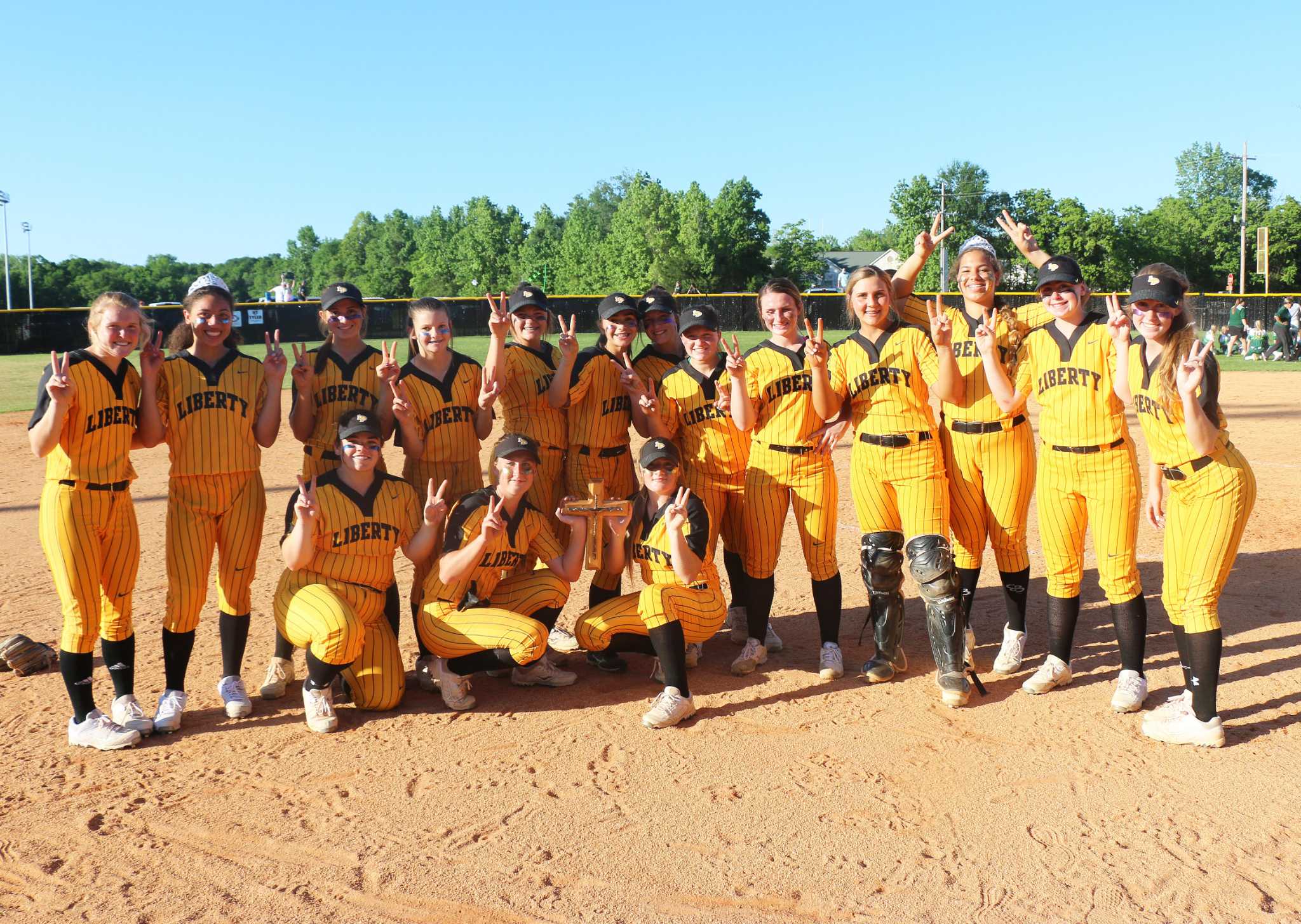 Softball Defending champ Liberty takes down No. 1 LCM in playoff series