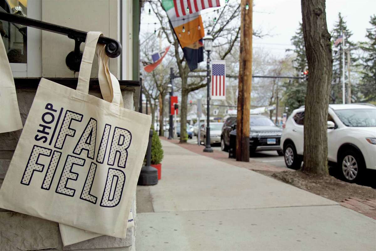 In Pictures / Shop & Stroll a success