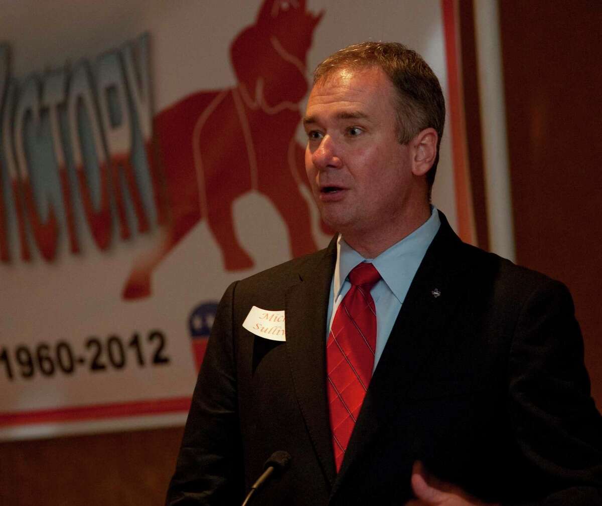 Michael Quinn Sullivan speaks to the Midland County Republican Women organization in July 2014.