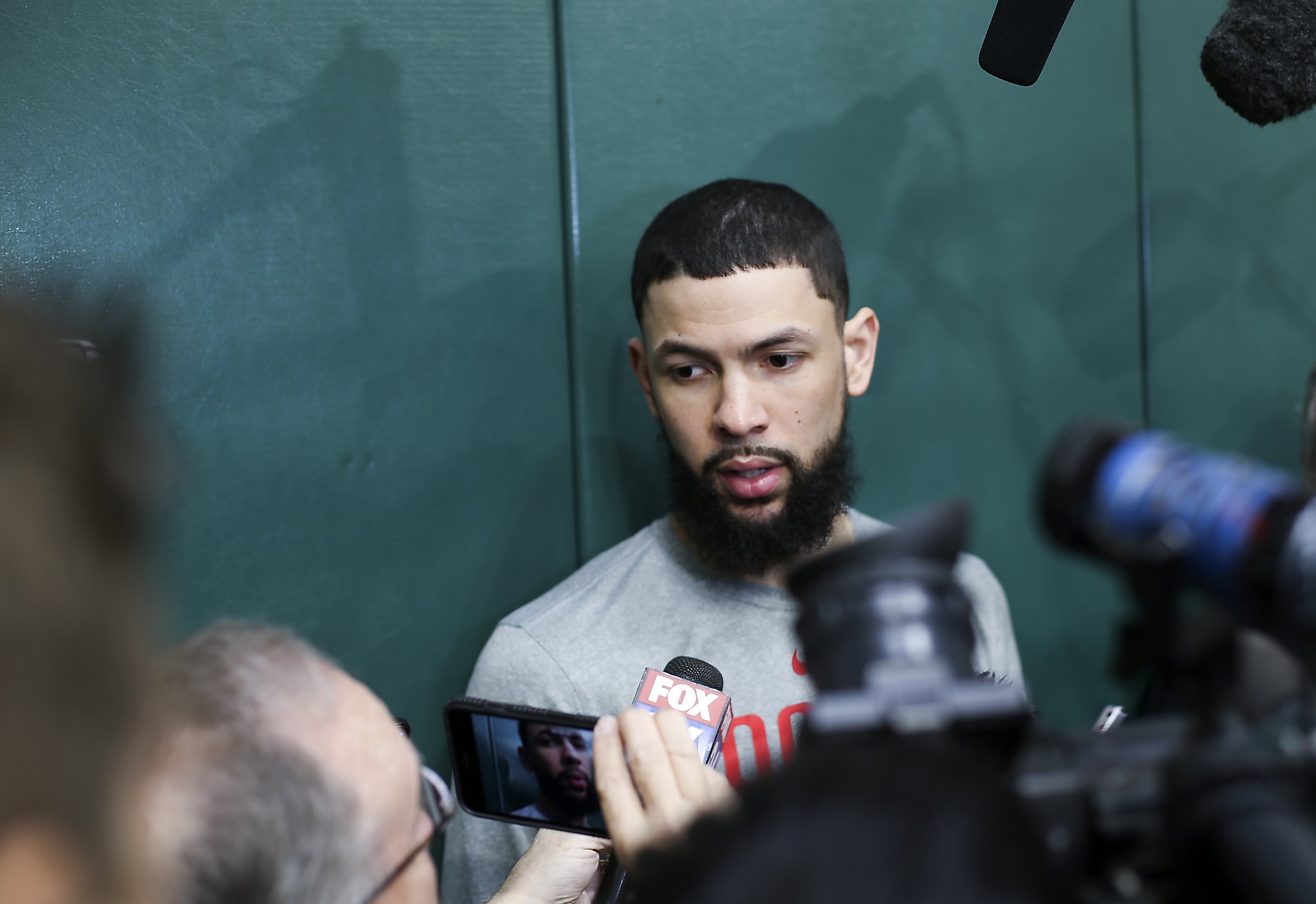 Austin Rivers returns to Houston’s lineup after missing Game 1 vs. Warriors