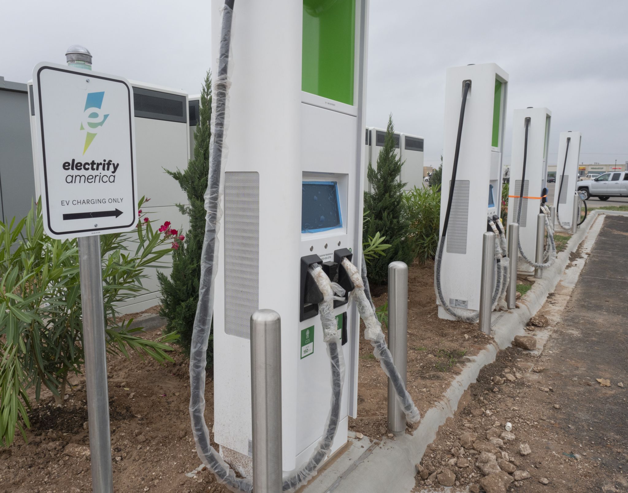 TxDOT, Texas leaders plan expansion of EV charging stations